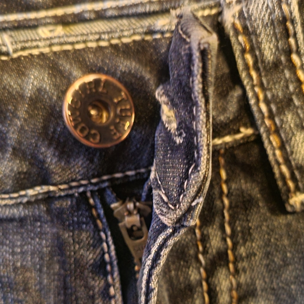Cowgirl Tuff Jeans - Picture 6 of 9